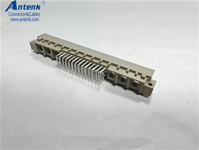 Din41612 Vertikal plug ulagichi 42 pozitsiya